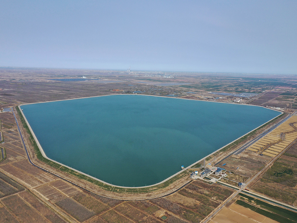 双王城水库：濒海盐碱地复杂地基垂直悬挂与复合膜防渗体平原水库